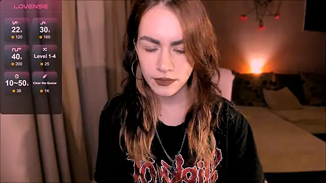 Snapshot of _selectrra chatting on 09-28-25, 03:50  selectrra online show from 09-28-25, 03:50