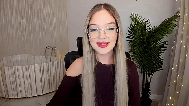 FloweryLove 1 online show from 01-14-25, 06:17