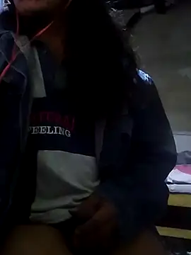 Snapshot of davidatration15 chatting on 11-13-25, 02:21 davidatration15 online show from 11-13-25, 02:21