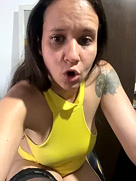 hotcookie28 online show from 11-23-25, 08:30