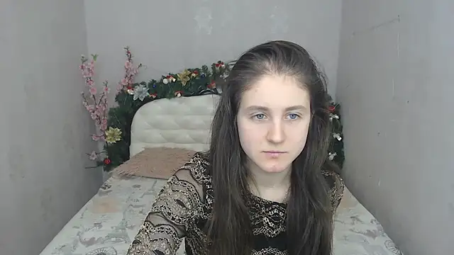 Holliy Cooper online show from 01-03-25, 09:47