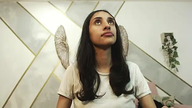 RoxanaCyrano  online show from 10-08-25, 07:55