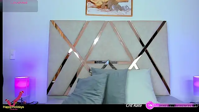 carolynne18 online show from 12-18-24, 12:18