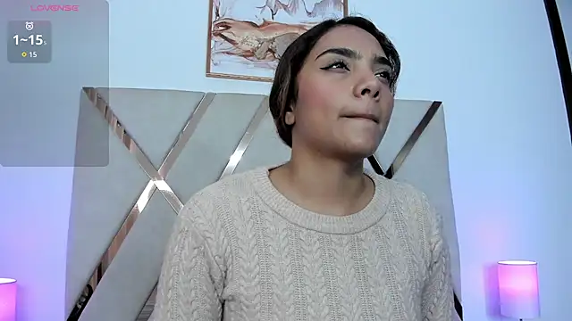 carolynne18 online show from 09-11-25, 12:05