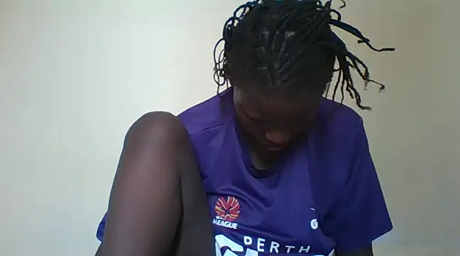 prettychic5 online show from 12-05-24, 06:32