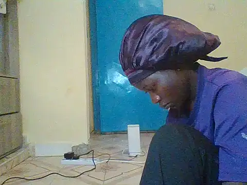 prettychic5 online show from 10-15-25, 07:19