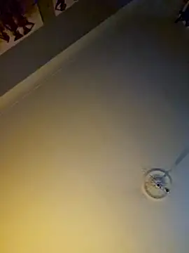 Snapshot of adriaan1975 chatting on 10-06-25, 02:25 adriaan1975 online show from 10-06-25, 02:25