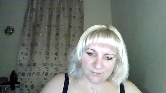 Snapshot of MeilomaWesa chatting on 10-22-25, 09:14 MeilomaWesa online show from 10-22-25, 09:14