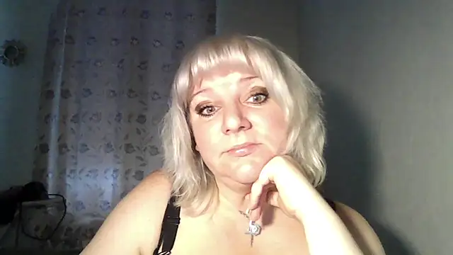 Snapshot of MeilomaWesa chatting on 11-12-25, 07:20 MeilomaWesa online show from 11-12-25, 07:20