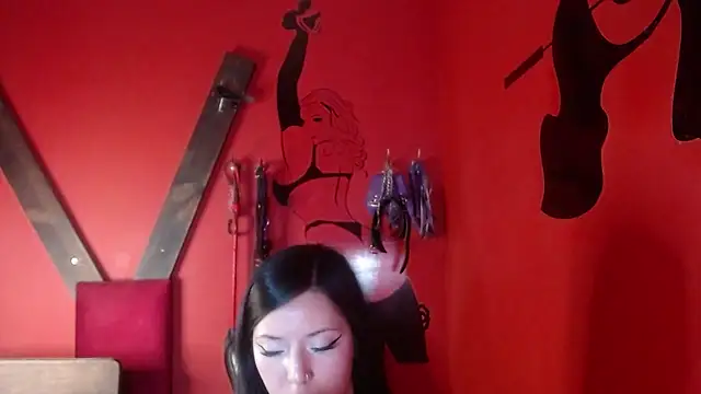 HannaCarrter online show from 01-26-25, 03:36