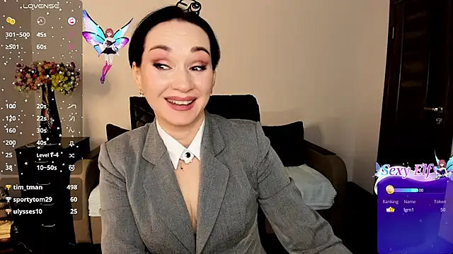 Snapshot of Sofia_Ford chatting on 02-06-25, 04:58 Sofia Ford online show from 02-06-25, 04:58