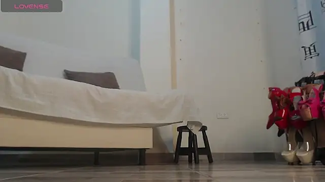 ammarahot7777 online show from 11-25-25, 12:43