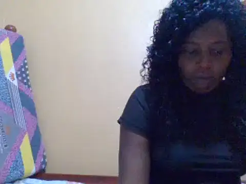 Snapshot of sweetbabra1 chatting on 12-26-24, 04:43 sweetbabra1 online show from 12-26-24, 04:43