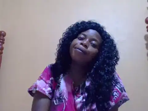 Snapshot of sweetbabra1 chatting on 01-15-25, 06:01 sweetbabra1 online show from 01-15-25, 06:01