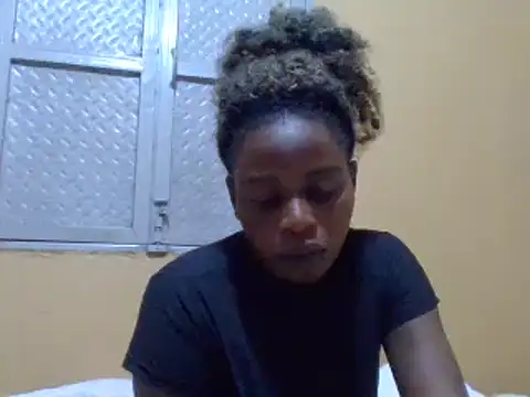 Snapshot of sweetbabra1 chatting on 03-18-25, 06:59 sweetbabra1 online show from 03-18-25, 06:59