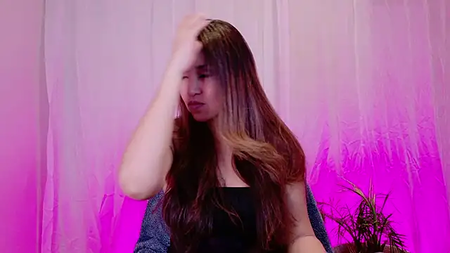 DivineLynn online show from 01-20-25, 06:53