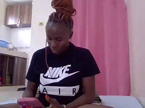 sweet-fancy online show from 03-03-25, 08:49