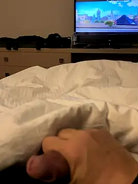 Snapshot of neugrg chatting on 11-15-25, 02:53 neugrg online show from 11-15-25, 02:53