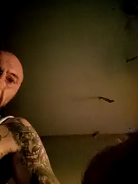 Snapshot of PIercingBoy38 chatting on 11-16-25, 02:06 PIercingBoy38 online show from 11-16-25, 02:06