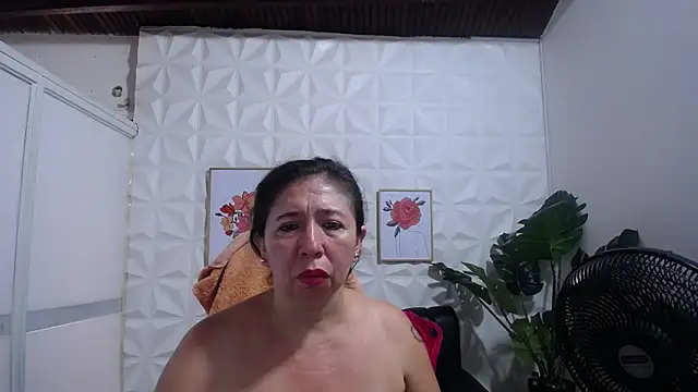 Valentinaa mature online show from 02-26-25, 09:58