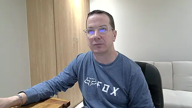 BrettJ81 online show from 09-25-25, 03:49