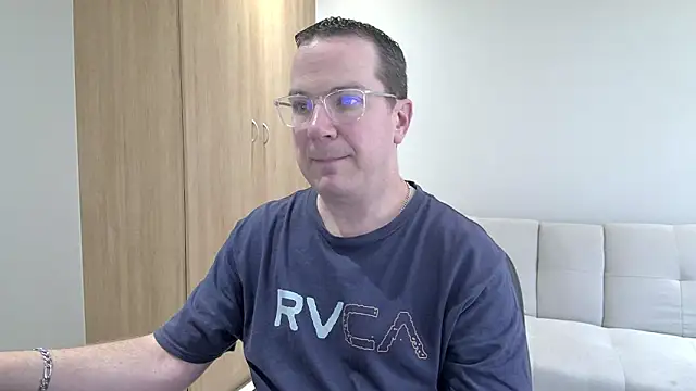 BrettJ81 online show from 11-09-25, 12:58