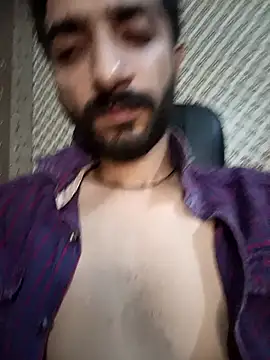 Snapshot of BrownBoy69666 chatting on 10-26-25, 04:29 BrownBoy69666 online show from 10-26-25, 04:29