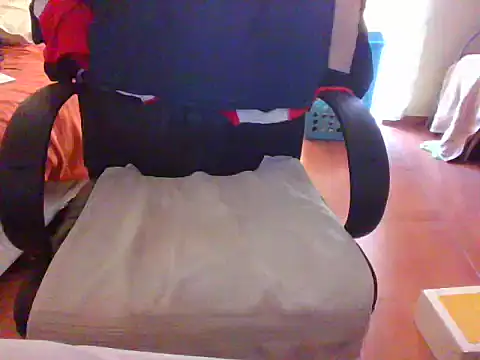 Snapshot of MisterMister45 chatting on 02-04-26, 02:23 MisterMister45 online show from 02-04-26, 02:23