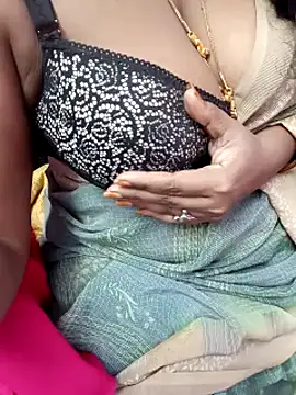 Snapshot of Tamil_Rathi chatting on 01-18-25, 03:16 Tamil Rathi online show from 01-18-25, 03:16