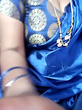 Snapshot of Tamil_Rathi chatting on 01-29-25, 06:18 Tamil Rathi online show from 01-29-25, 06:18