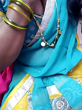 Snapshot of Tamil_Rathi chatting on 02-14-25, 06:40 Tamil Rathi online show from 02-14-25, 06:40