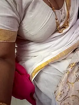 Snapshot of Tamil_Rathi chatting on 02-20-25, 02:24 Tamil Rathi online show from 02-20-25, 02:24