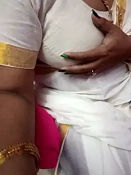 Snapshot of Tamil_Rathi chatting on 02-21-25, 03:56 Tamil Rathi online show from 02-21-25, 03:56