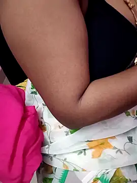 Snapshot of Tamil_Rathi chatting on 02-21-25, 04:26 Tamil Rathi online show from 02-21-25, 04:26