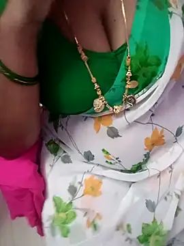 Snapshot of Tamil_Rathi chatting on 02-22-25, 05:12 Tamil Rathi online show from 02-22-25, 05:12