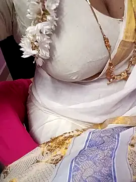 Snapshot of Tamil_Rathi chatting on 02-28-25, 04:53 Tamil Rathi online show from 02-28-25, 04:53