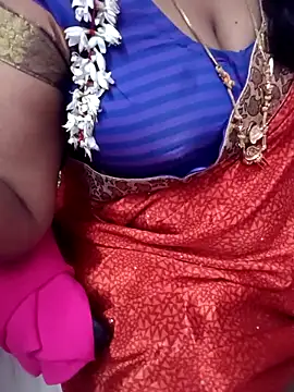 Snapshot of Tamil_Rathi chatting on 03-01-25, 04:00 Tamil Rathi online show from 03-01-25, 04:00