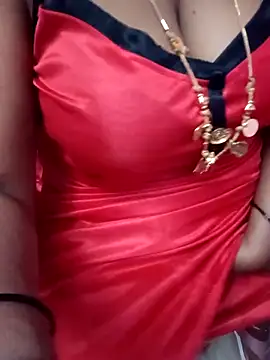 Snapshot of Tamil_Rathi chatting on 03-02-25, 08:18 Tamil Rathi online show from 03-02-25, 08:18