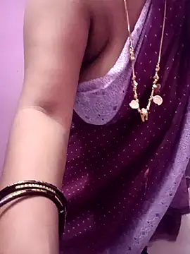 Snapshot of Tamil_Rathi chatting on 03-15-25, 07:27 Tamil Rathi online show from 03-15-25, 07:27