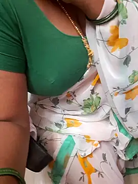 Snapshot of Tamil_Rathi chatting on 09-17-25, 05:47 Tamil Rathi online show from 09-17-25, 05:47