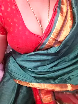 Snapshot of Tamil_Rathi chatting on 09-18-25, 04:31 Tamil Rathi online show from 09-18-25, 04:31