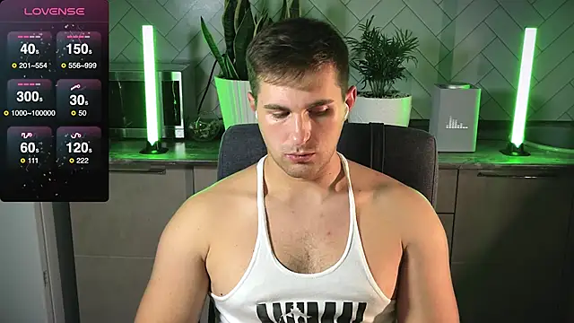 Sweeet  boy online show from 12-24-24, 06:17