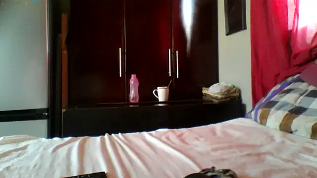 CandyBoobsXx online show from 11-13-25, 10:25