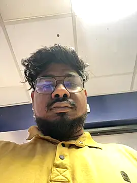 u wan me online show from 10-26-25, 01:44