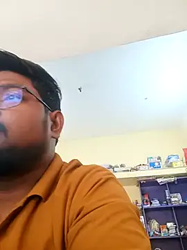 Snapshot of u_wan_me chatting on 02-20-26, 04:09 u wan me online show from 02-20-26, 04:09