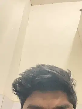 Snapshot of u_wan_me chatting on 02-26-26, 07:57 u wan me online show from 02-26-26, 07:57