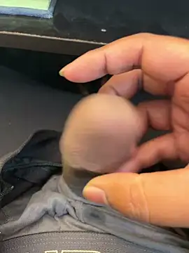 Snapshot of u_wan_me chatting on 03-02-26, 07:15 u wan me online show from 03-02-26, 07:15