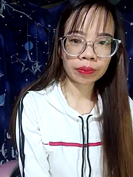 Snapshot of __Mai-love19__ chatting on 11-15-25, 10:37 Mai-love19 online show from 11-15-25, 10:37