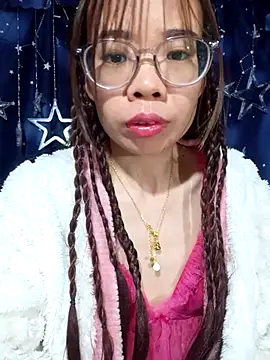 Snapshot of __Mai-love19__ chatting on 02-11-26, 01:21 Mai-love19 online show from 02-11-26, 01:21