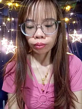 Snapshot of __Mai-love19__ chatting on 02-21-26, 02:12 Mai-love19 online show from 02-21-26, 02:12